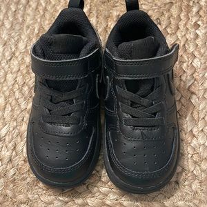 NIKE Force 1 toddler size 7C